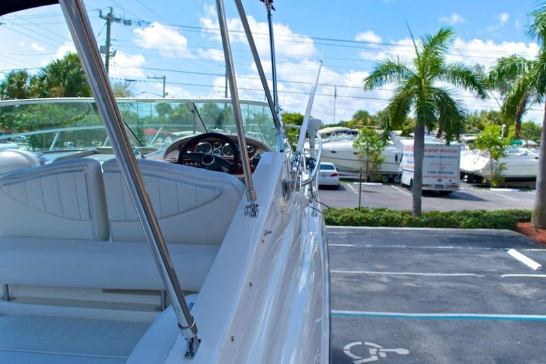 Thumbnail 18 for Used 2001 Maxum 2700 SCR Sport Cruiser boat for sale in West Palm Beach, FL