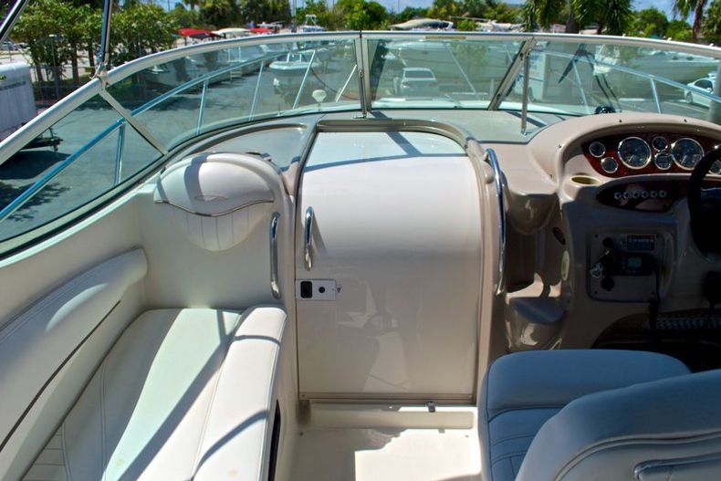 Thumbnail 46 for Used 2001 Maxum 2700 SCR Sport Cruiser boat for sale in West Palm Beach, FL