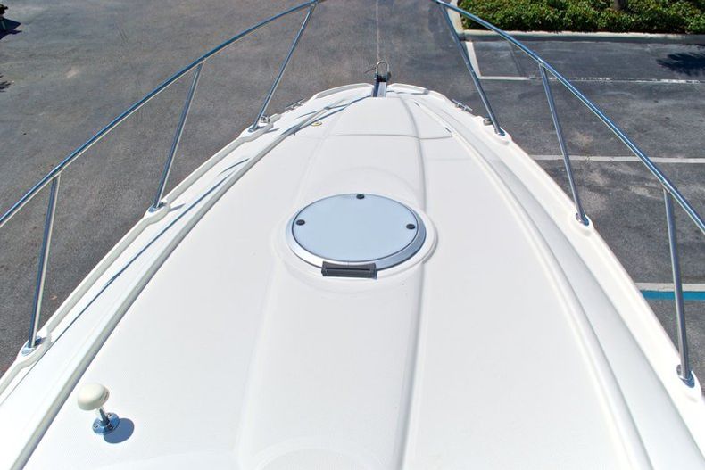 Thumbnail 65 for Used 2001 Maxum 2700 SCR Sport Cruiser boat for sale in West Palm Beach, FL