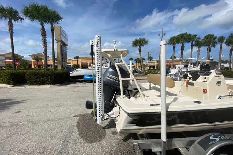 Thumbnail 4 for Used 2019 Scout 177 Sport Bay Boat boat for sale in Stuart, FL