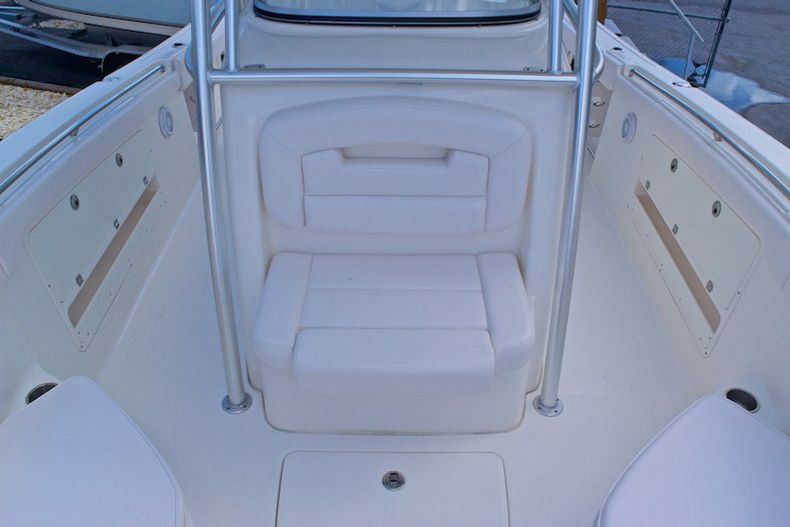 Thumbnail 62 for Used 2014 Robalo R300 Center Conosle boat for sale in Miami, FL
