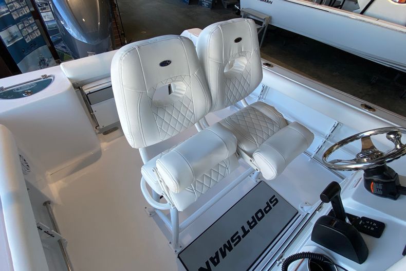 Thumbnail 5 for New 2021 Sportsman Open 232 Center Console boat for sale in Stuart, FL