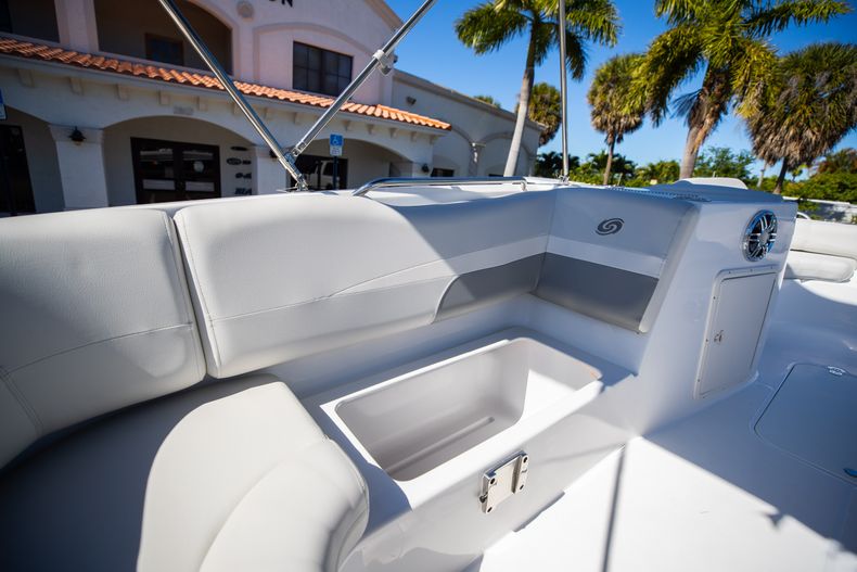Thumbnail 17 for New 2021 Hurricane SunDeck Sport SS 188 OB boat for sale in West Palm Beach, FL