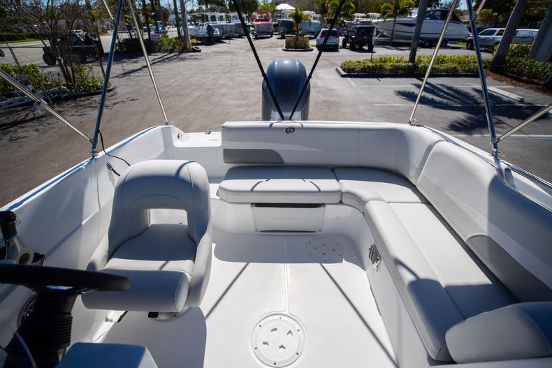 Thumbnail 19 for New 2021 Hurricane SunDeck Sport SS 188 OB boat for sale in West Palm Beach, FL