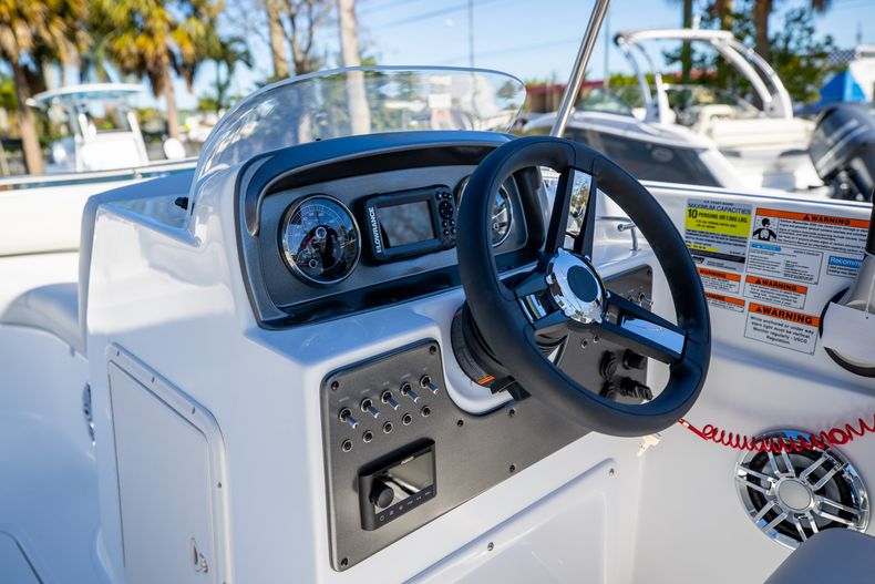 Thumbnail 24 for New 2021 Hurricane SunDeck Sport SS 188 OB boat for sale in West Palm Beach, FL
