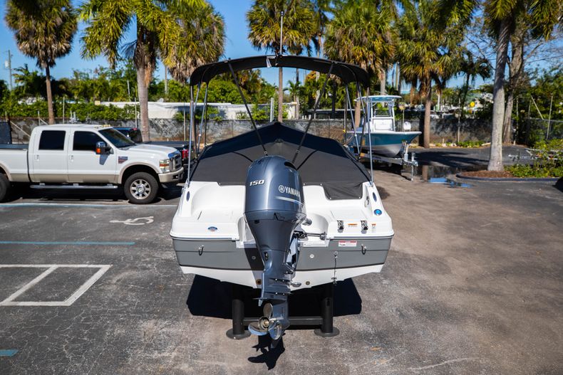 Thumbnail 12 for New 2021 Hurricane SunDeck Sport SS 188 OB boat for sale in West Palm Beach, FL