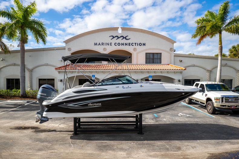 New 2021 Hurricane SunDeck SD 2410 OB boat for sale in Vero Beach, FL