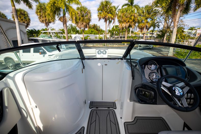 Thumbnail 30 for New 2021 Hurricane SunDeck SD 2410 OB boat for sale in Vero Beach, FL