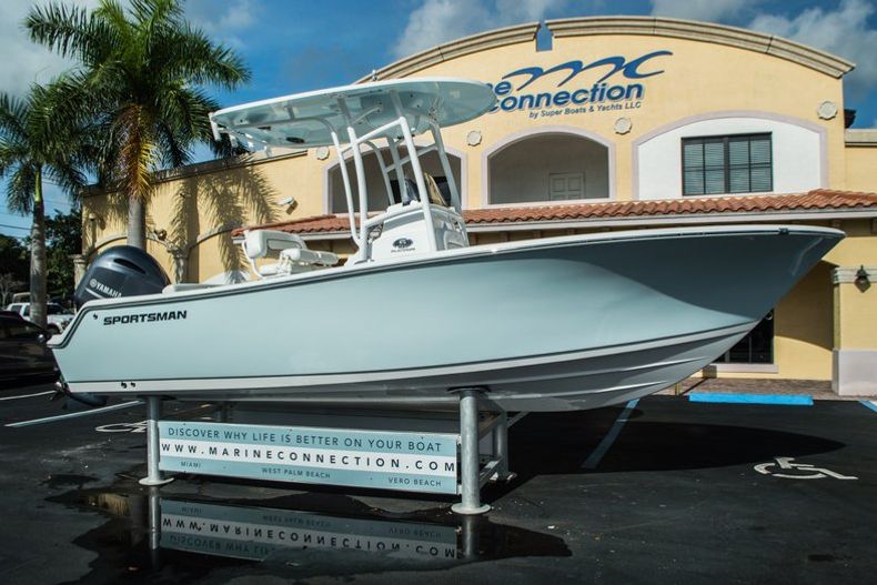 Thumbnail 1 for New 2016 Sportsman Open 212 Center Console boat for sale in Miami, FL