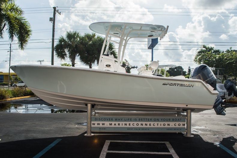 Thumbnail 4 for New 2016 Sportsman Open 212 Center Console boat for sale in Miami, FL