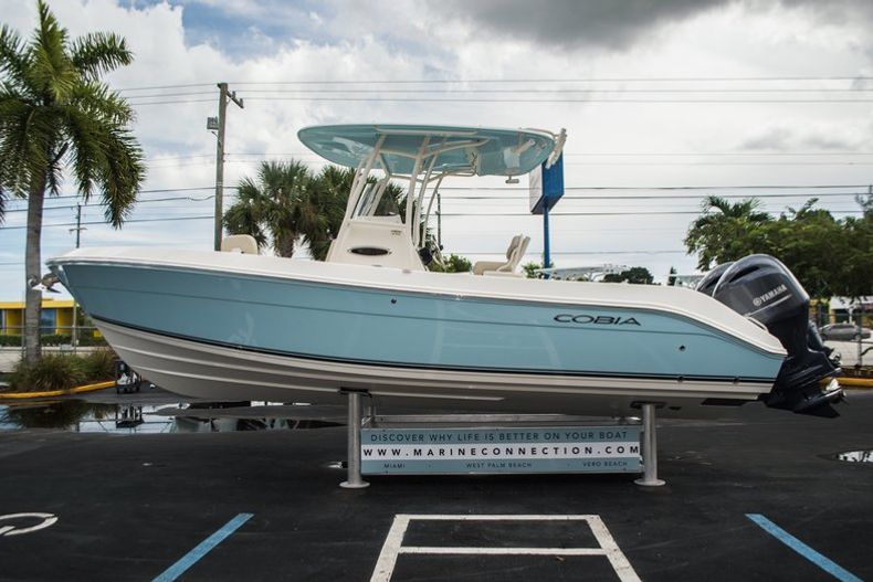 Thumbnail 4 for New 2016 Cobia 256 Center Console boat for sale in Miami, FL