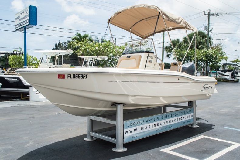 Thumbnail 4 for Used 2014 Scout 175 Sportfish boat for sale in West Palm Beach, FL