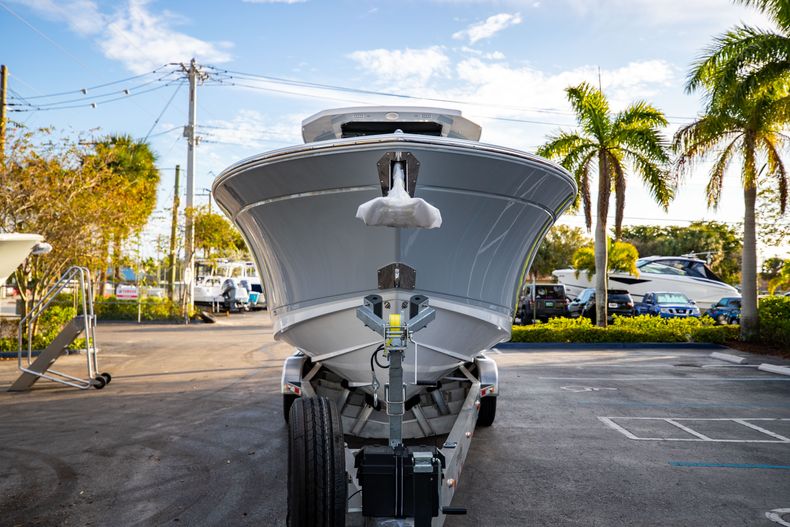 Thumbnail 2 for New 2021 Blackfin 332CC boat for sale in West Palm Beach, FL