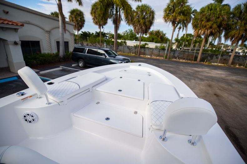 Thumbnail 31 for New 2021 Sportsman Masters 247 Bay Boat boat for sale in West Palm Beach, FL
