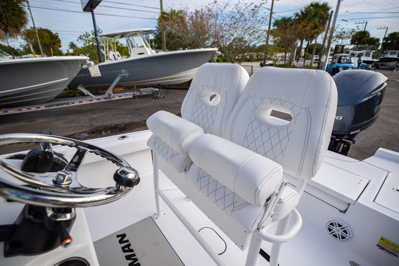 Thumbnail 27 for New 2021 Sportsman Masters 247 Bay Boat boat for sale in West Palm Beach, FL