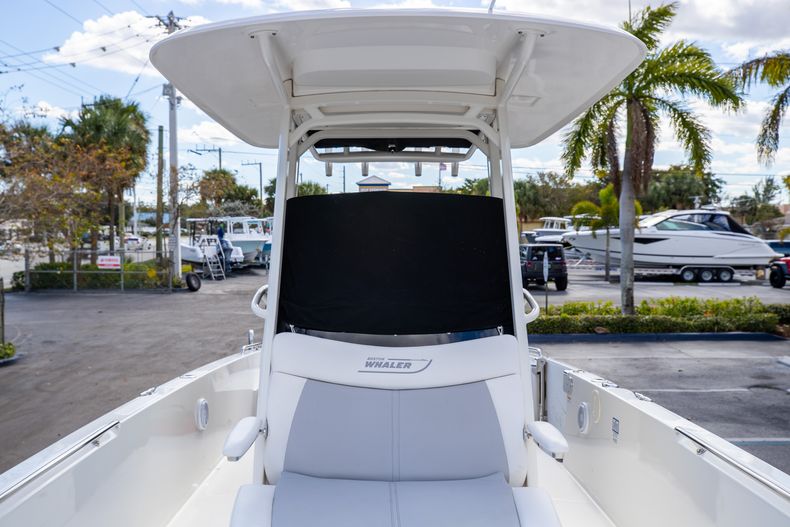 Thumbnail 56 for Used 2016 Boston Whaler 270 Dauntless boat for sale in West Palm Beach, FL