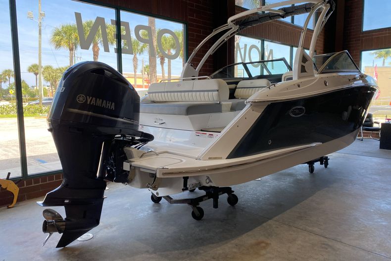Thumbnail 5 for New 2021 Cobalt 23SC boat for sale in West Palm Beach, FL