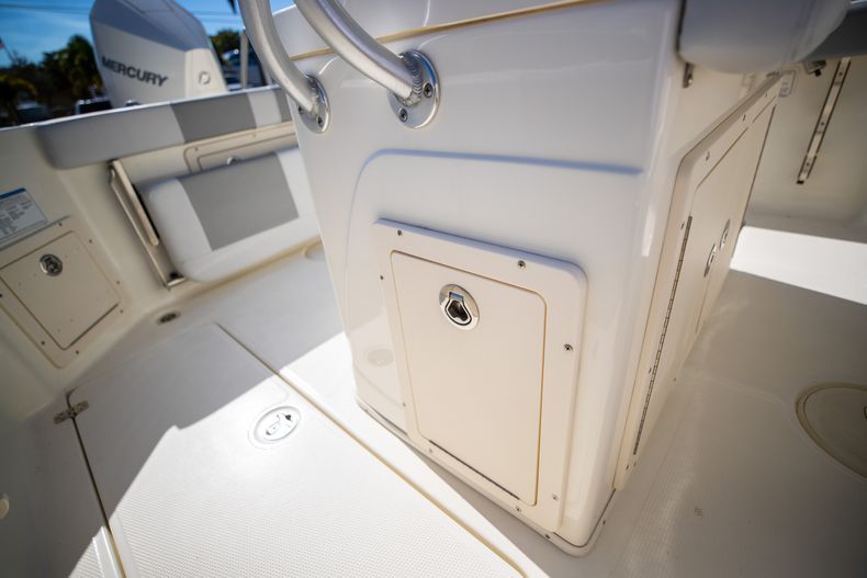 Thumbnail 23 for Used 2019 Mako 234 CC boat for sale in West Palm Beach, FL
