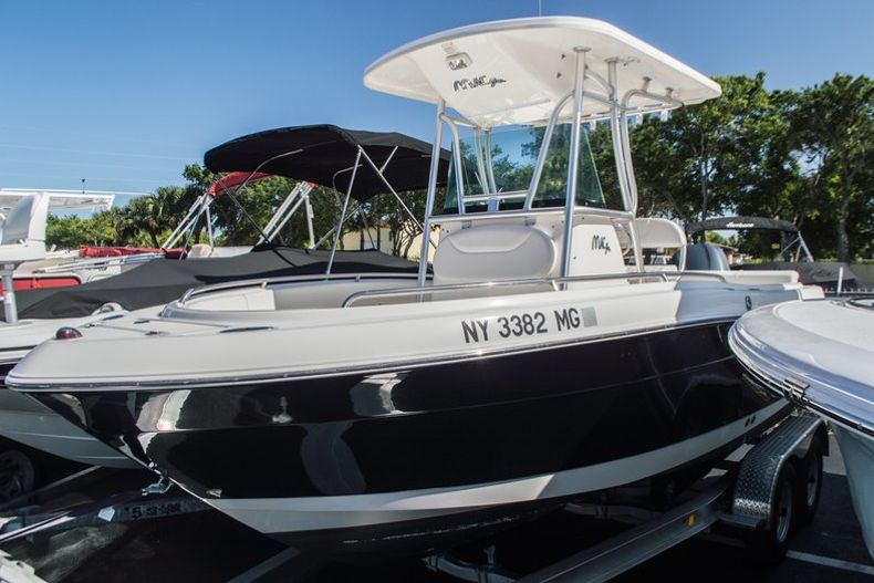 Used 2008 Robalo 2200 Center Console boat for sale in West Palm Beach, FL