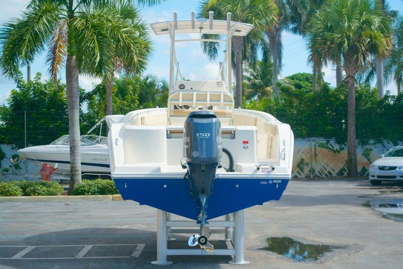 Thumbnail 6 for New 2014 Cobia 201 Center Console boat for sale in West Palm Beach, FL