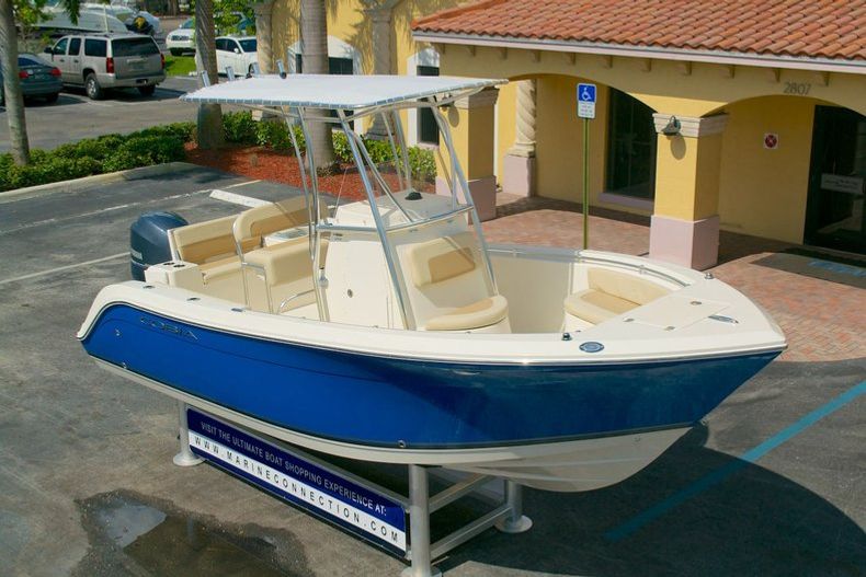 Thumbnail 78 for New 2014 Cobia 201 Center Console boat for sale in West Palm Beach, FL