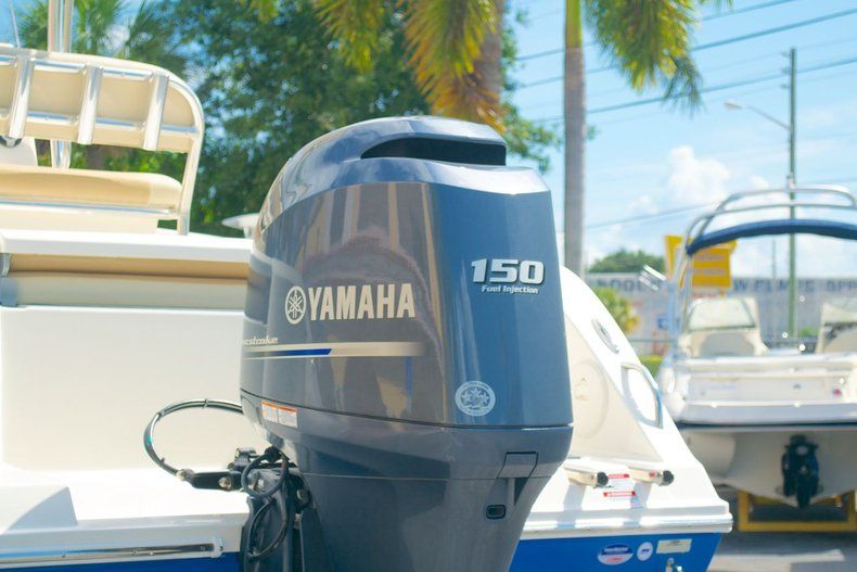 Thumbnail 11 for New 2014 Cobia 201 Center Console boat for sale in West Palm Beach, FL