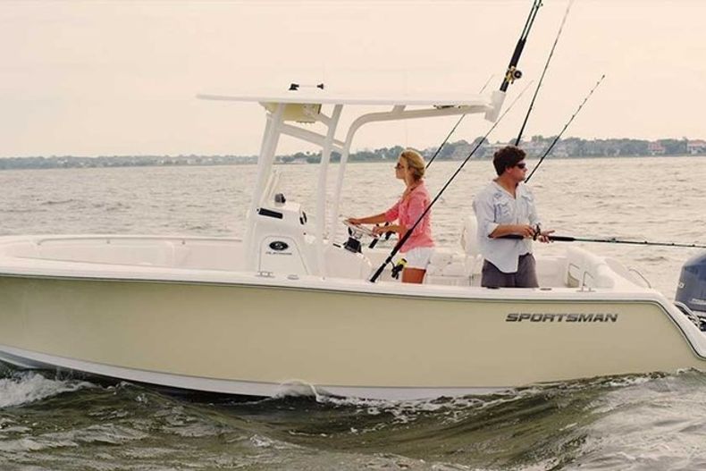 Thumbnail 19 for New 2016 Sportsman Heritage 231 Center Console boat for sale in West Palm Beach, FL