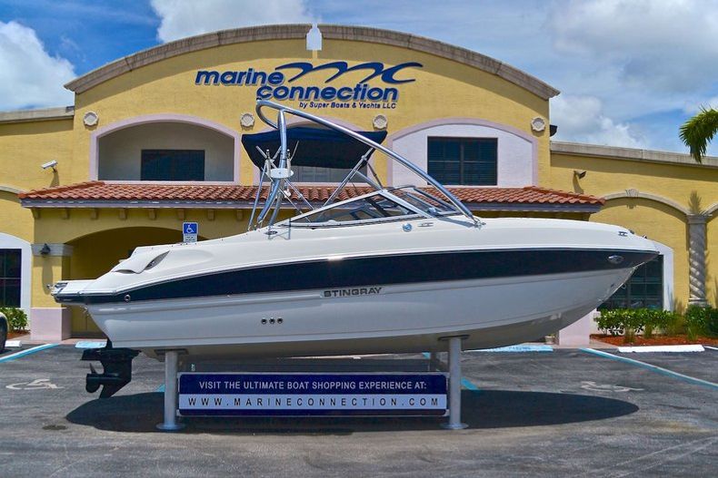 New 2013 Stingray 215 LR Bowrider boat for sale in West Palm Beach, FL