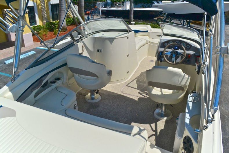 Thumbnail 14 for New 2013 Stingray 215 LR Bowrider boat for sale in West Palm Beach, FL
