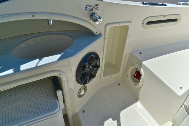 Thumbnail 24 for New 2013 Stingray 215 LR Bowrider boat for sale in West Palm Beach, FL