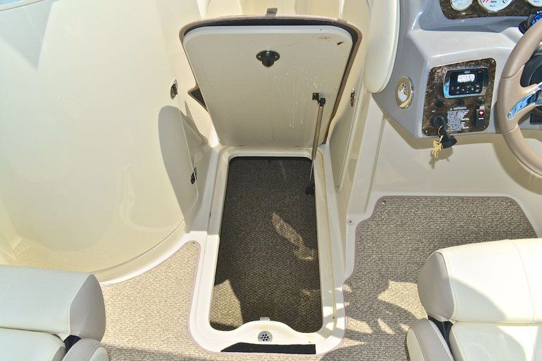 Thumbnail 45 for New 2013 Stingray 215 LR Bowrider boat for sale in West Palm Beach, FL