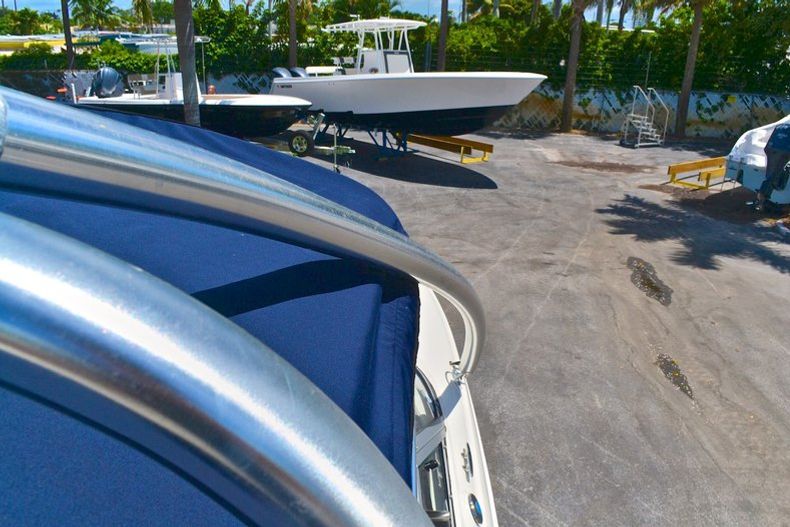 Thumbnail 77 for New 2013 Stingray 215 LR Bowrider boat for sale in West Palm Beach, FL