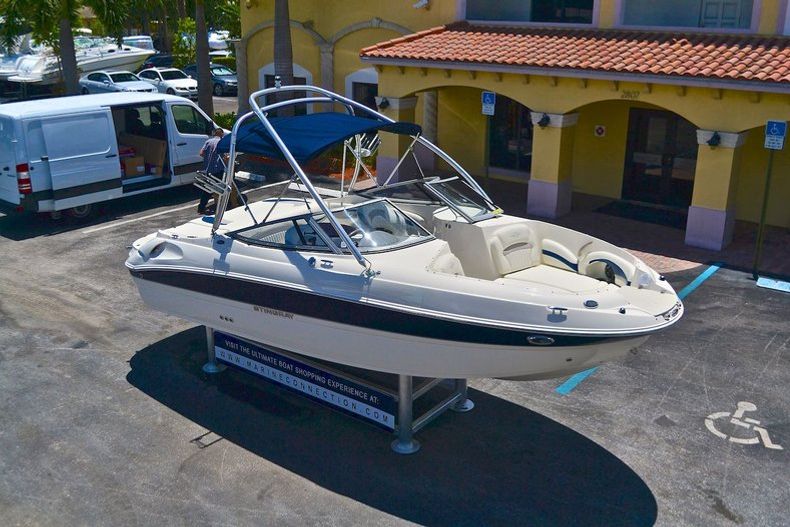Thumbnail 81 for New 2013 Stingray 215 LR Bowrider boat for sale in West Palm Beach, FL