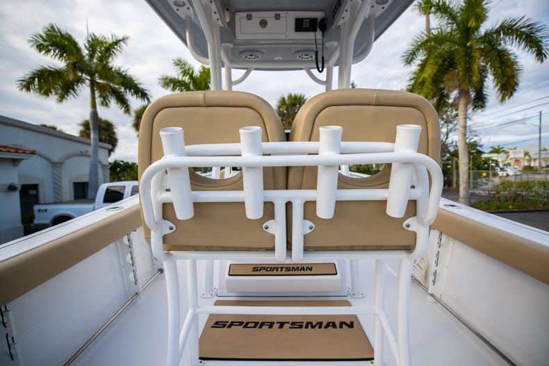 Thumbnail 21 for Used 2018 Sportsman Heritage 241 Center Console boat for sale in West Palm Beach, FL