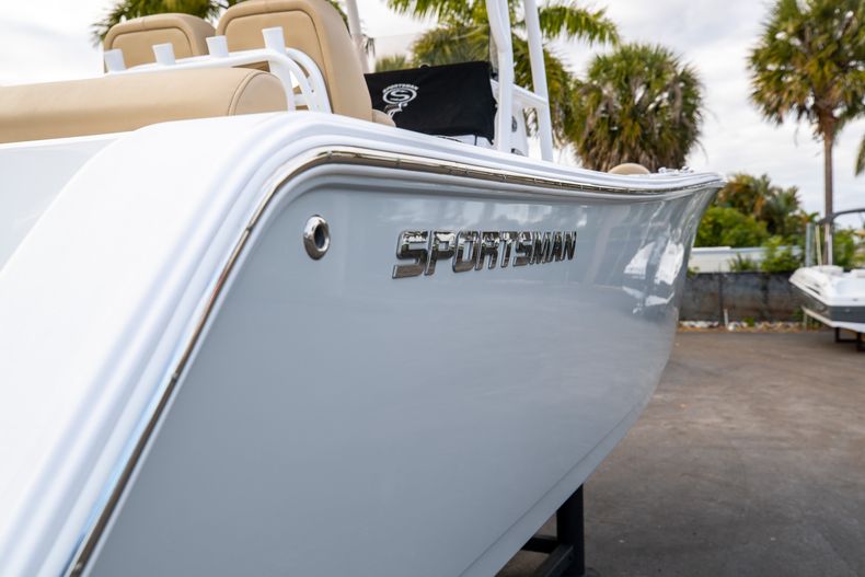 Thumbnail 11 for Used 2018 Sportsman Heritage 241 Center Console boat for sale in West Palm Beach, FL