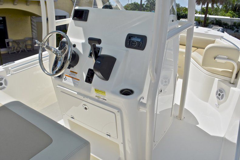 Thumbnail 29 for New 2018 Cobia 220 Center Console boat for sale in West Palm Beach, FL