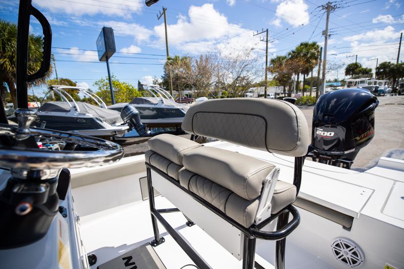 Thumbnail 28 for New 2021 Sportsman Masters 227 Bay Boat boat for sale in Vero Beach, FL