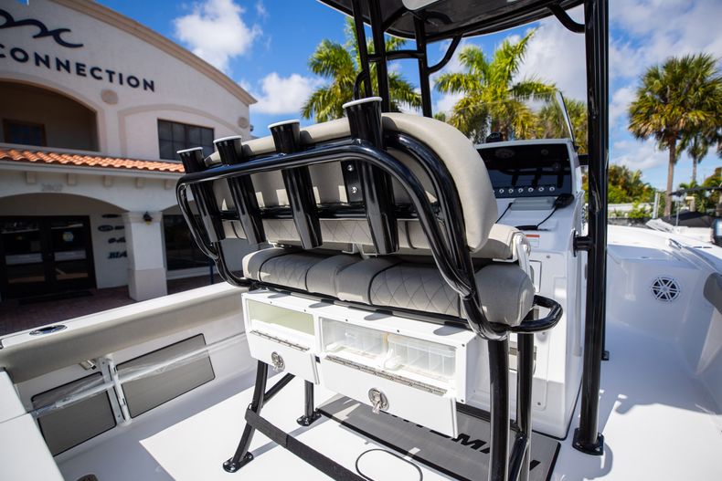 Thumbnail 17 for New 2021 Sportsman Masters 227 Bay Boat boat for sale in Vero Beach, FL