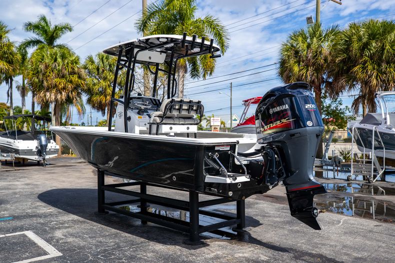 Thumbnail 5 for New 2021 Sportsman Masters 227 Bay Boat boat for sale in Vero Beach, FL
