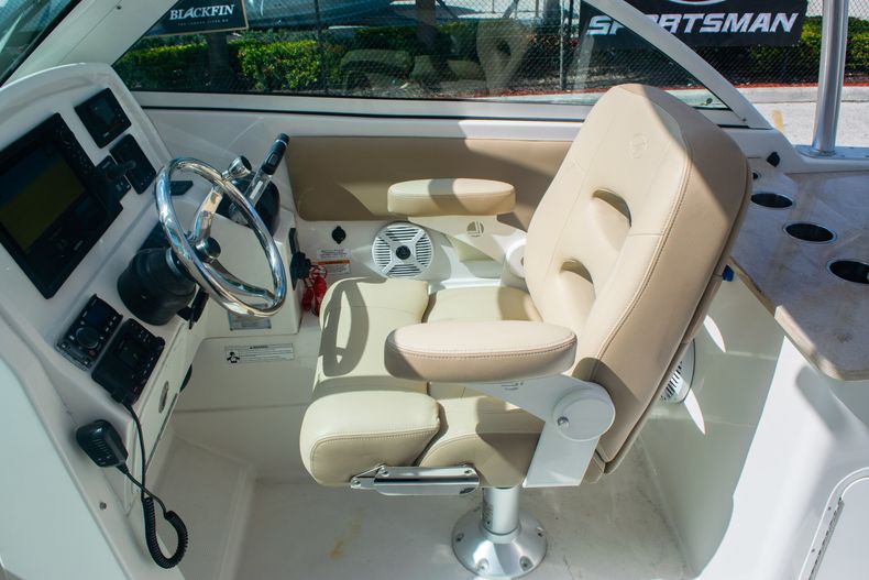 Thumbnail 35 for Used 2017 Sailfish 275 DC Dual Console boat for sale in Fort Lauderdale, FL