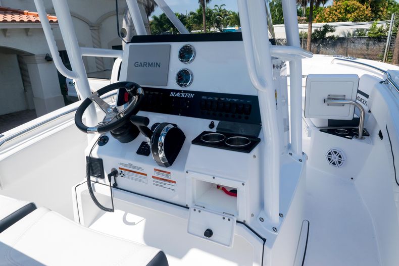 Thumbnail 28 for New 2021 Blackfin 222CC boat for sale in West Palm Beach, FL