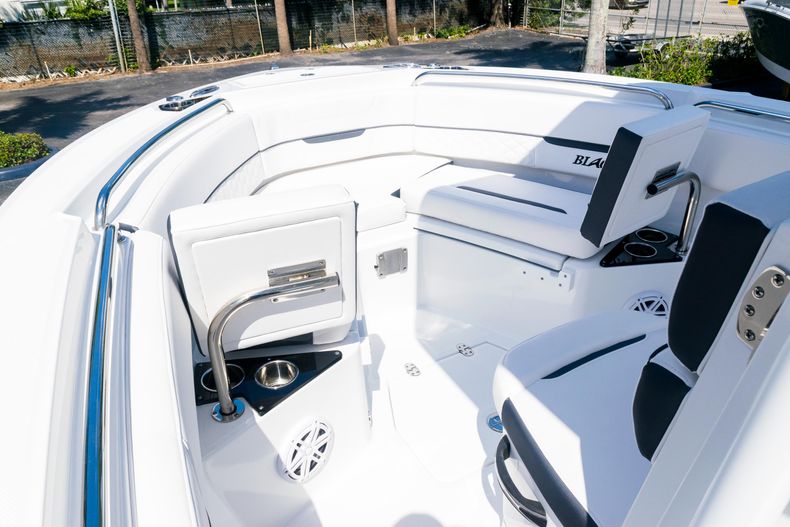 Thumbnail 40 for New 2021 Blackfin 222CC boat for sale in West Palm Beach, FL