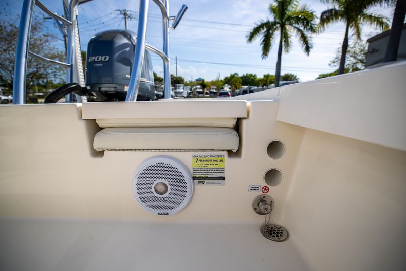Thumbnail 28 for Used 2017 Pathfinder 2200 boat for sale in West Palm Beach, FL