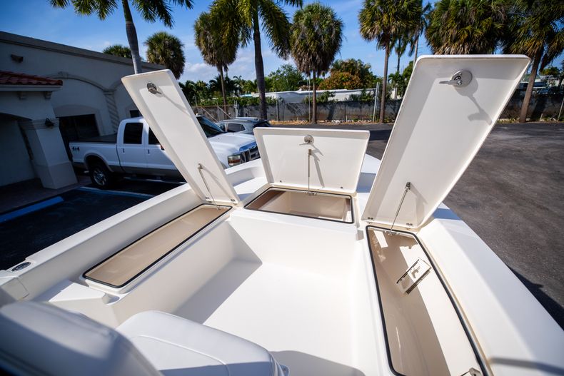 Thumbnail 45 for Used 2017 Pathfinder 2200 boat for sale in West Palm Beach, FL