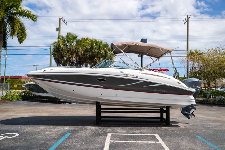 Thumbnail 6 for Used 2014 Hurricane SunDeck SD 2400 OB boat for sale in West Palm Beach, FL