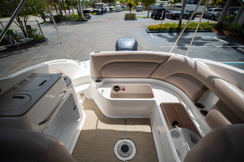 Thumbnail 17 for Used 2014 Hurricane SunDeck SD 2400 OB boat for sale in West Palm Beach, FL