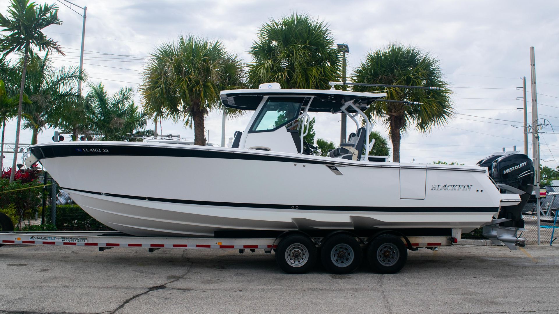 Used 2020 Blackfin 332CC #C129 image 5