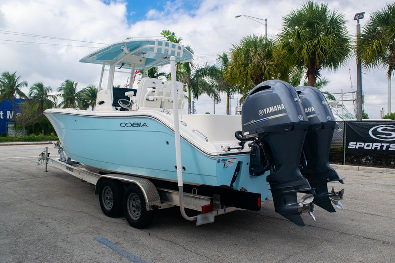 Thumbnail 5 for Used 2020 Cobia 280 CC Center Console boat for sale in Fort Lauderdale, FL