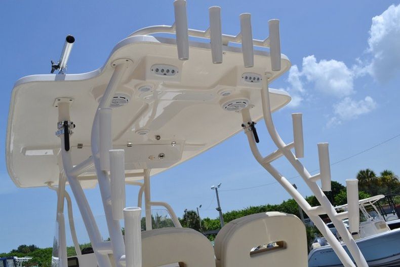 Thumbnail 15 for New 2014 Cobia 296 Center Console boat for sale in Vero Beach, FL