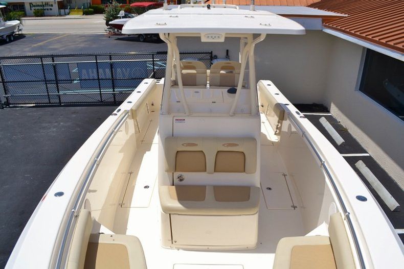 Thumbnail 19 for New 2014 Cobia 296 Center Console boat for sale in Vero Beach, FL